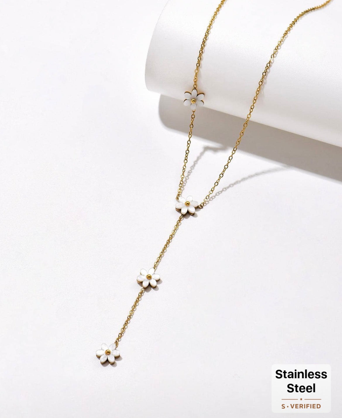 Flower necklace