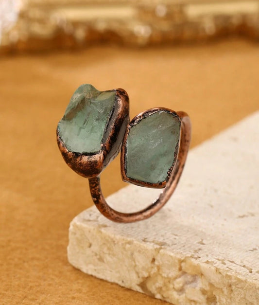 Green stone ring