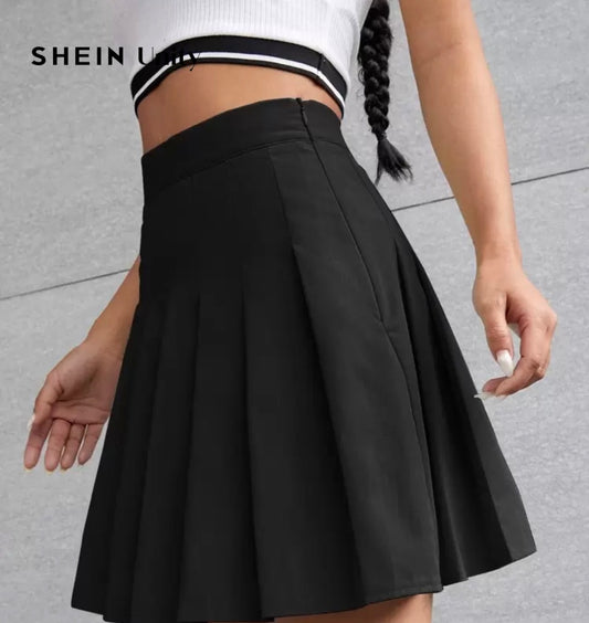 Pleated skirt