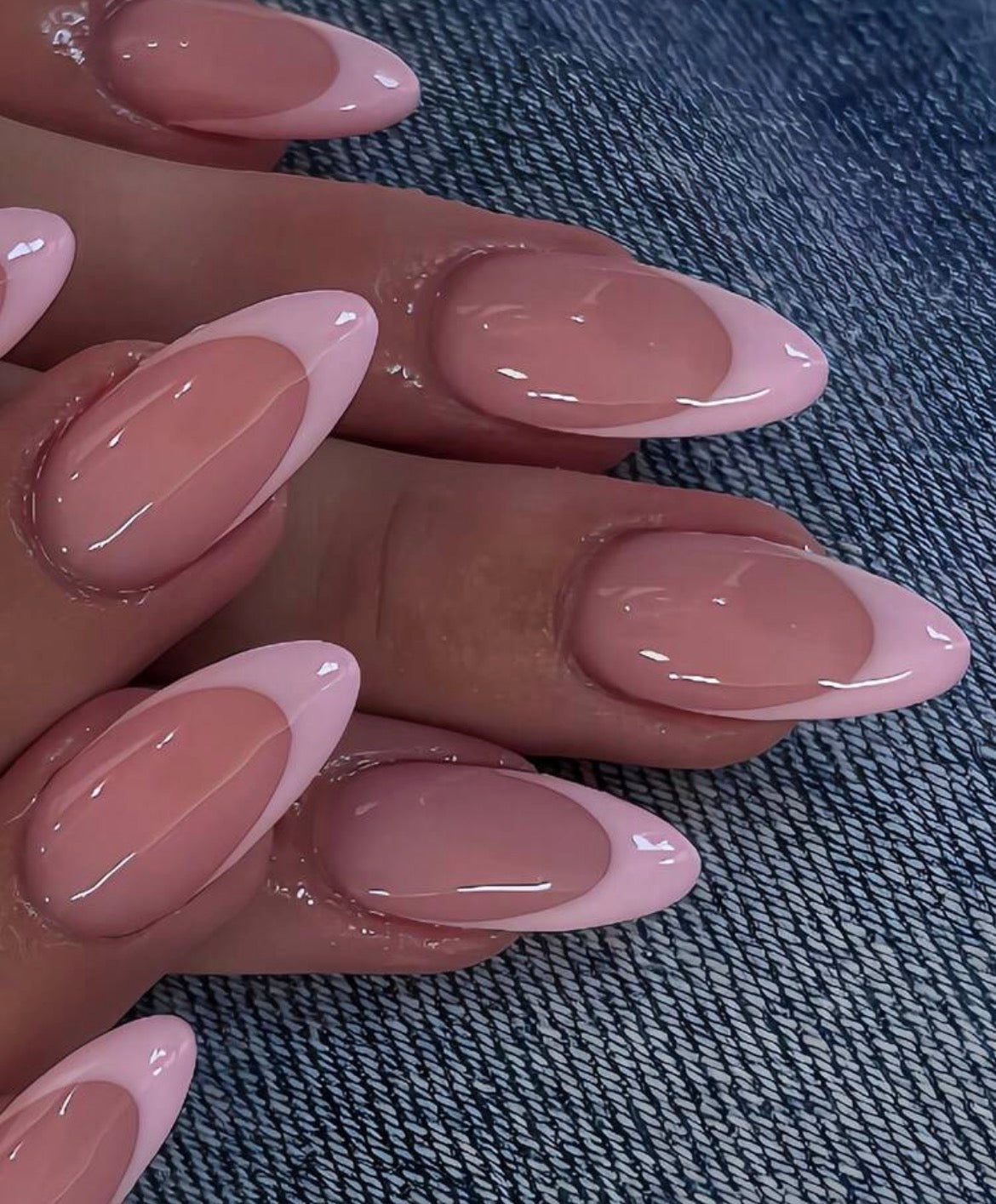Press on nails