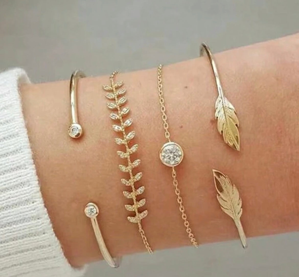 Bracelets set