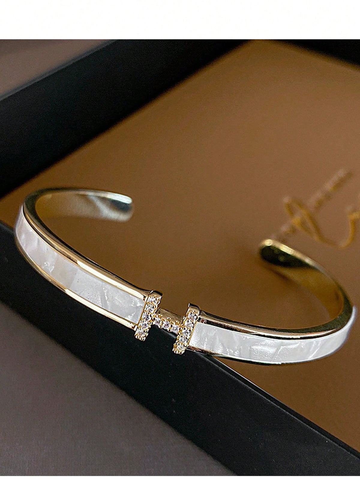Gold bracelet