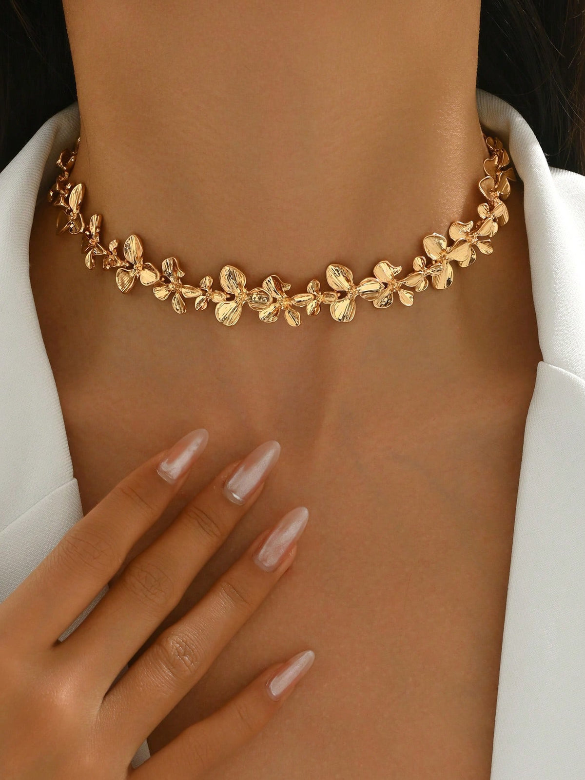Gold choker