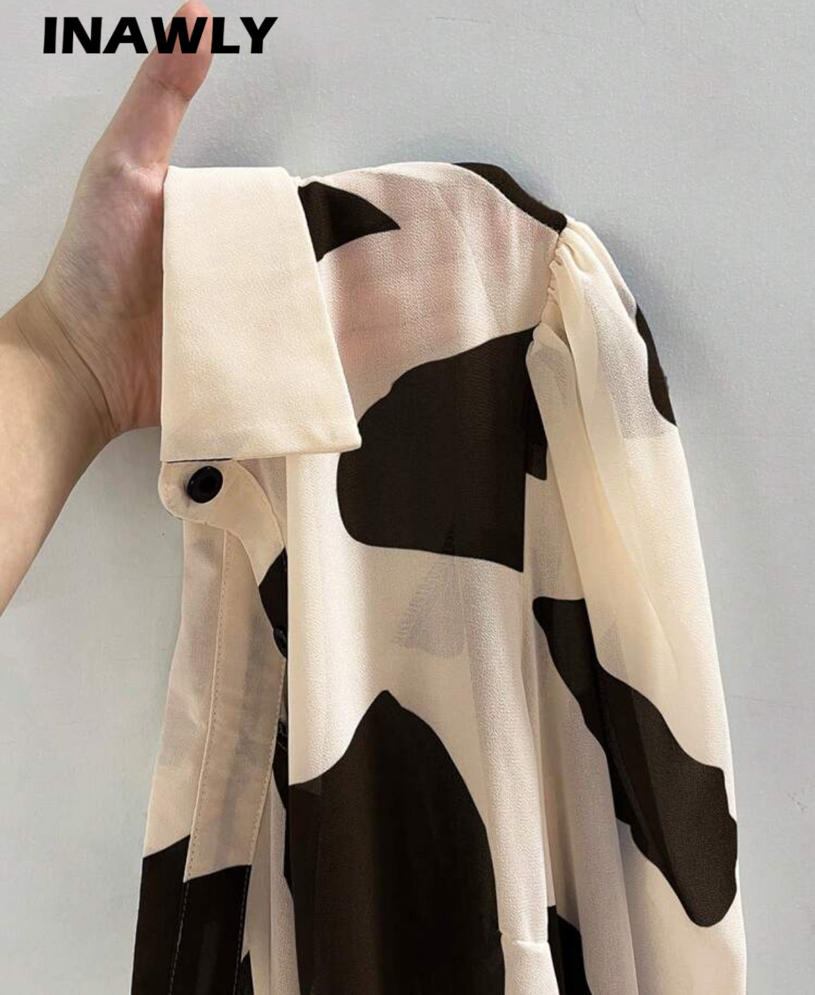 Long-sleeve blouse