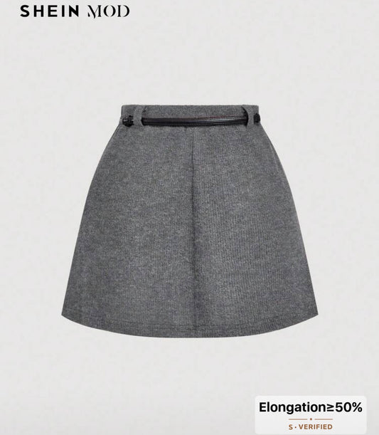 Knitted skirt