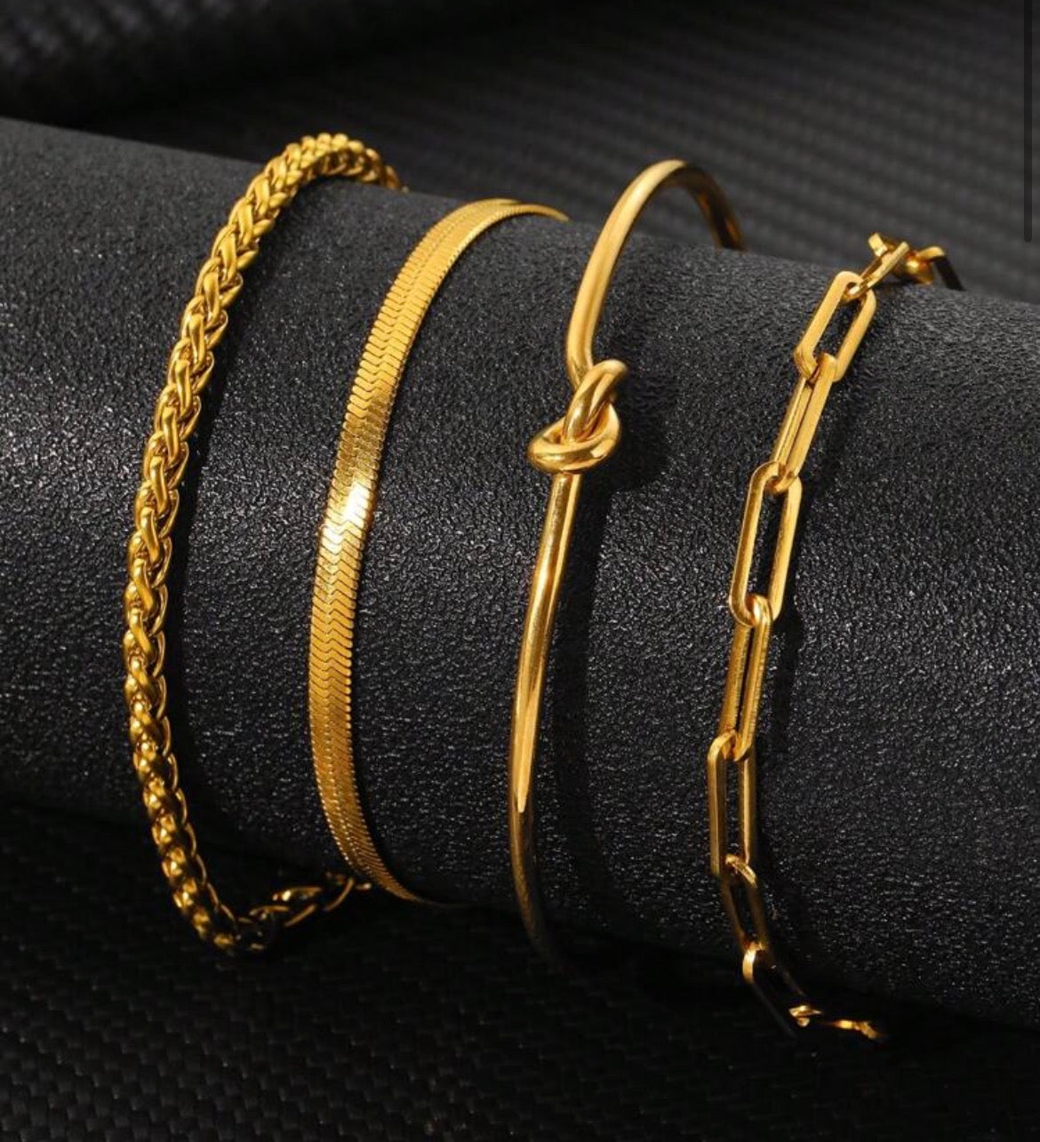 Bracelets set