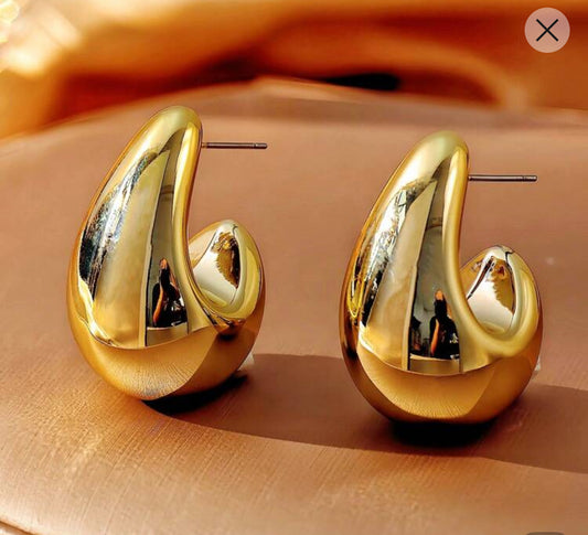 Gold earrings