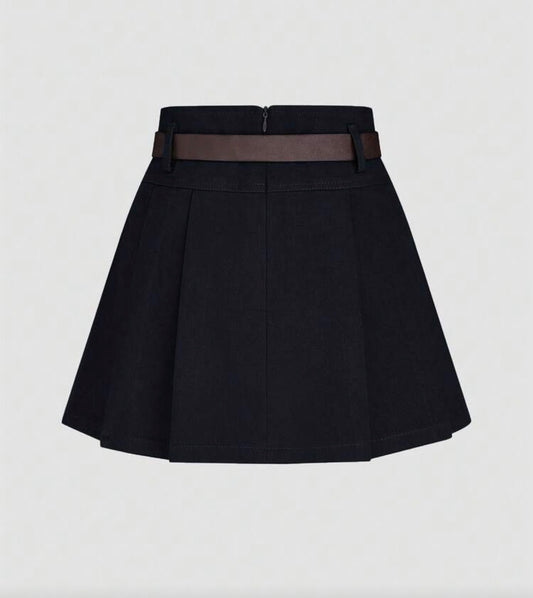 Pleated skirt