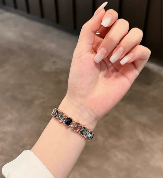 Metal strap