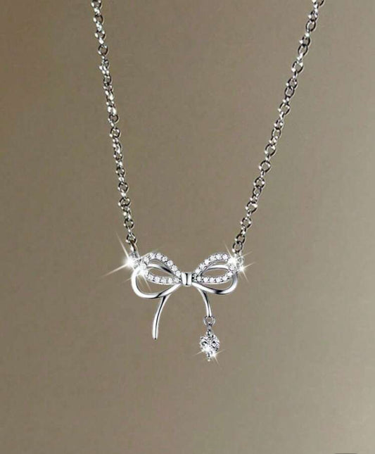Bow necklace