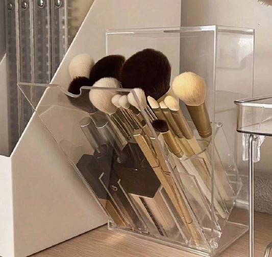 Brushes holder