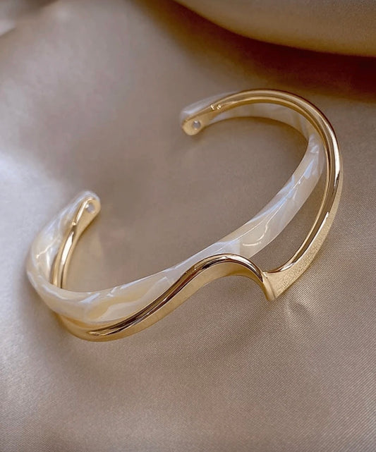 Gold bracelet