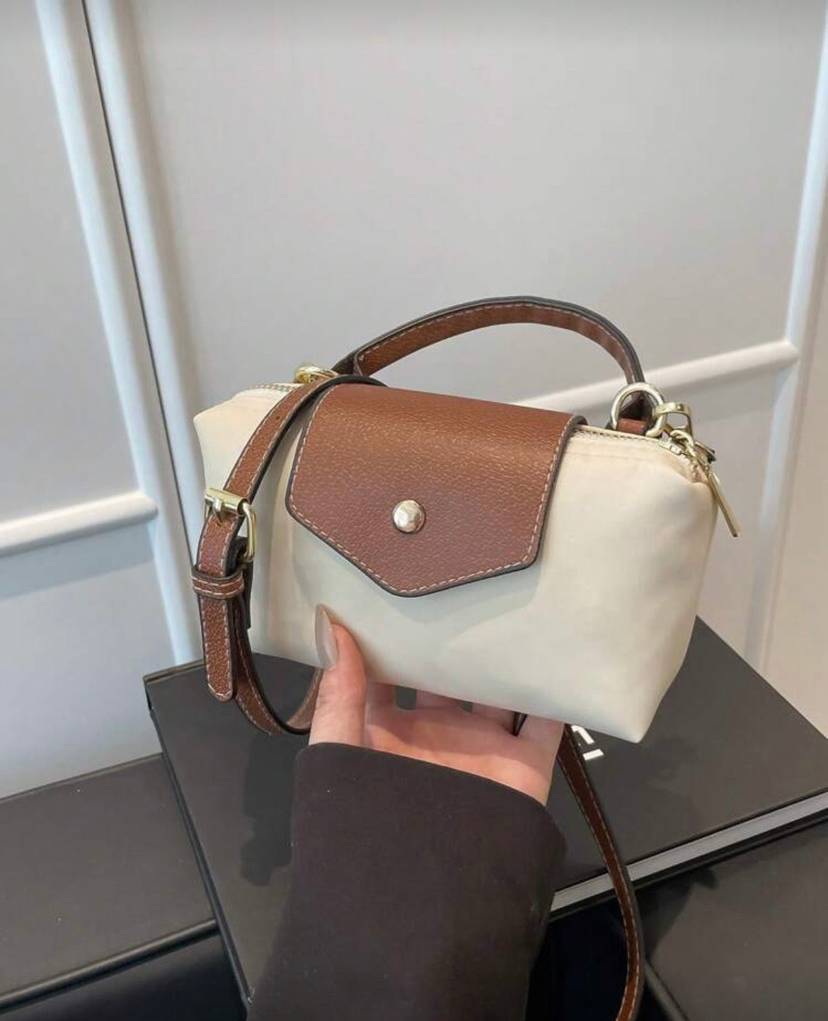 Crossbody bag