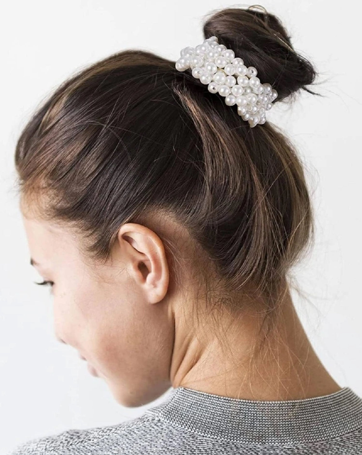 Pearl hair tie
