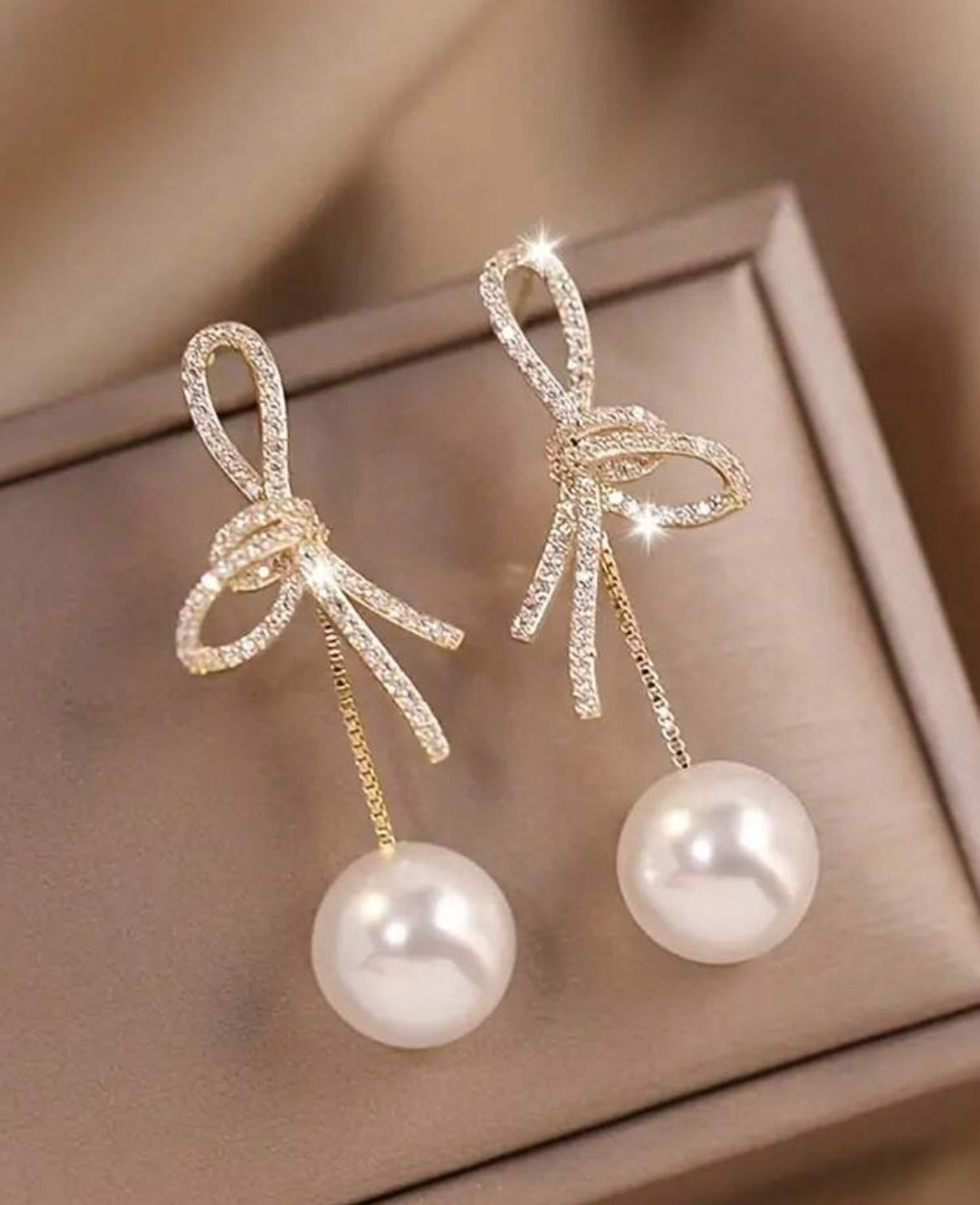Pearl earrings