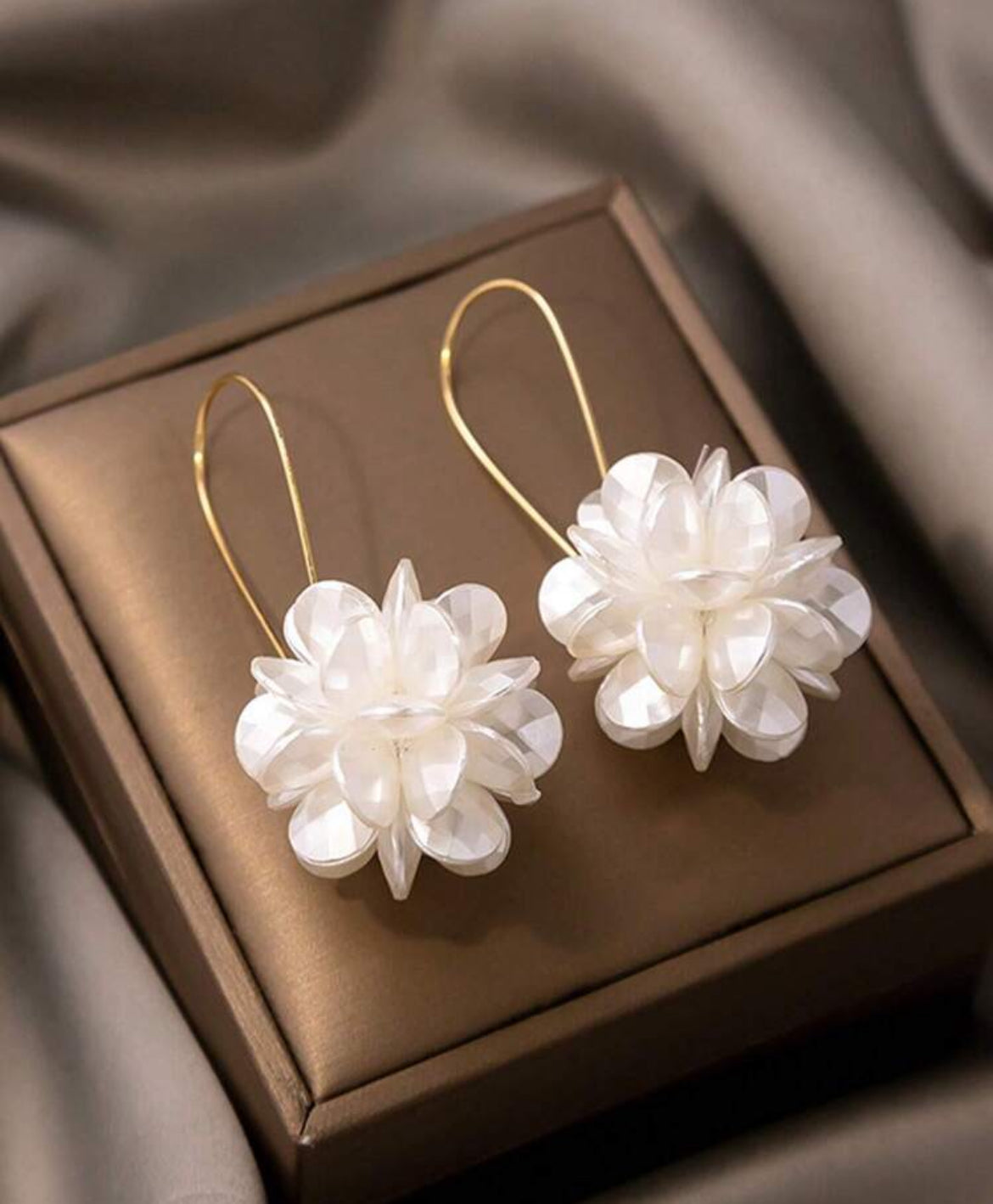 Flower earrings
