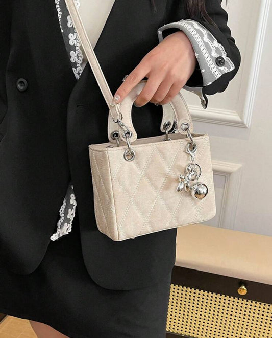 Hand/cross bag