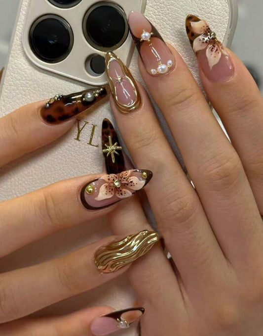 Press on nails