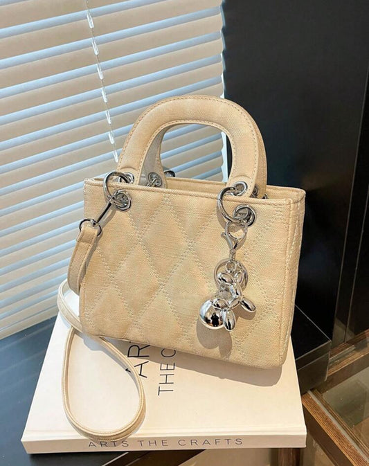 Hand/cross bag