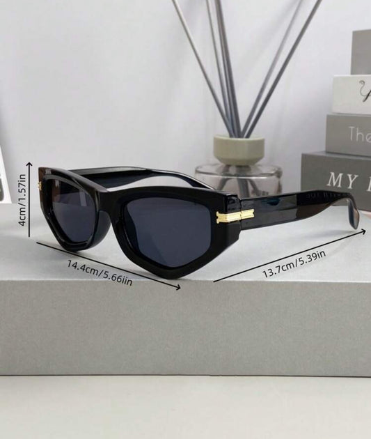 Cat eye sunglasses