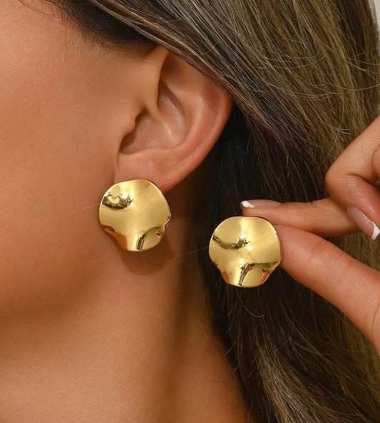 Gold earrings