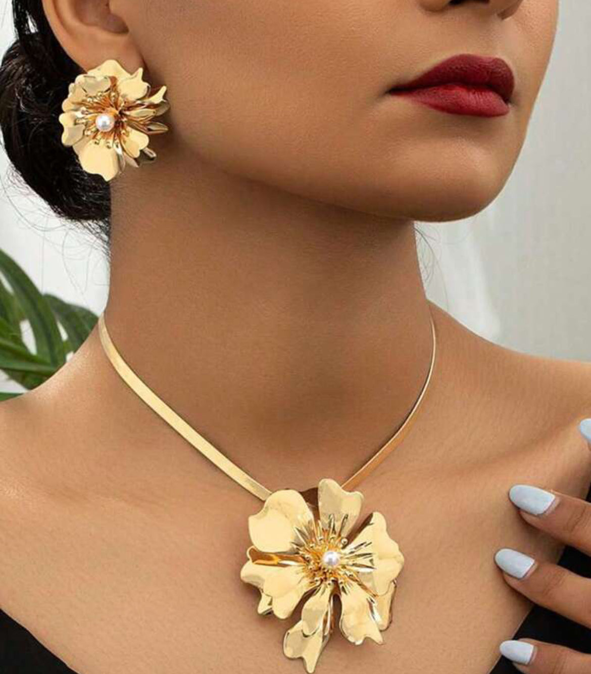 Gold earrings