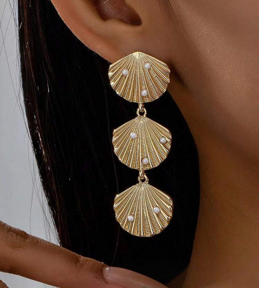 Gold earrings