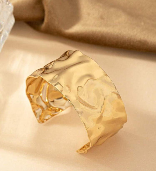 Gold bracelet