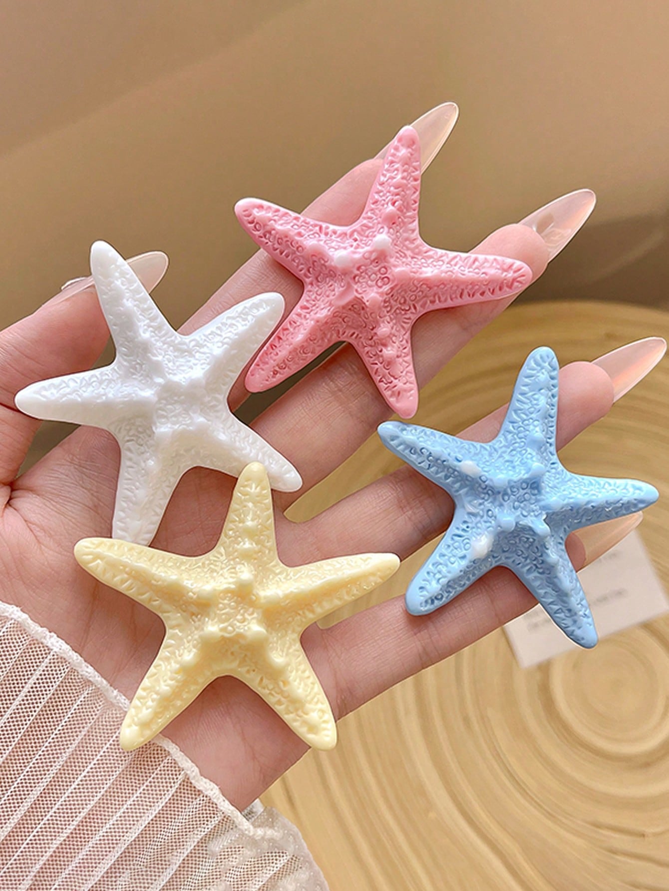 Hair clips