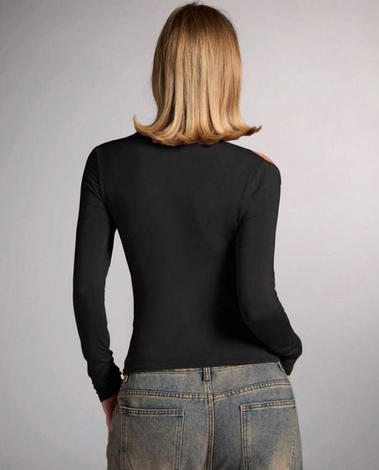 Long-sleeved shirt