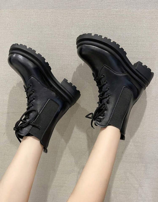 Short boots